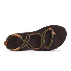 Voya Infinity Teva sandal